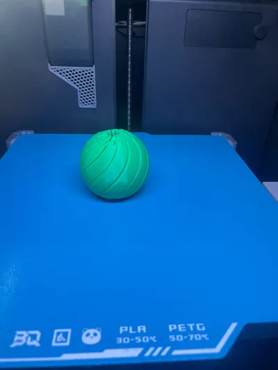 https://makerworld.bblmw.com/makerworld/comment/20260213/108370568/6ff314a7e40ea44f.jpg