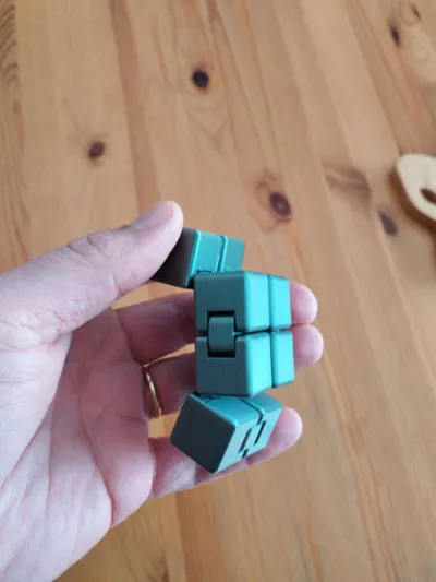 https://makerworld.bblmw.com/makerworld/comment/20260218/1349752473/e5d17801dec1d958.jpg