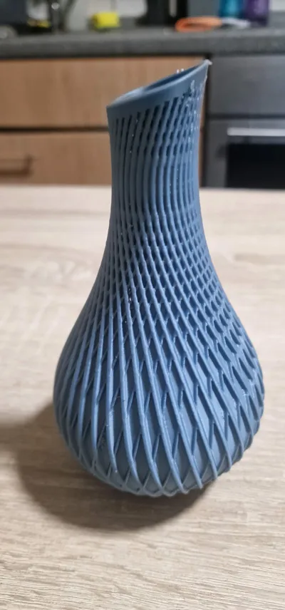 https://makerworld.bblmw.com/makerworld/comment/20260304/1173563903/a161730d2a0798cd.jpg