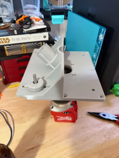 Makita & Milwaukee Router Plate & Fence - Free 3D Print Model - MakerWorld