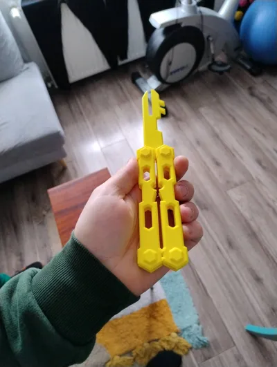 Keylisong Rivals V2 - Free 3D Print Model - MakerWorld