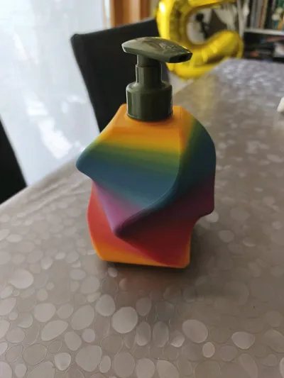https://makerworld.bblmw.com/makerworld/comment/20260401/965731701/261e99ea563fb5e6.jpg