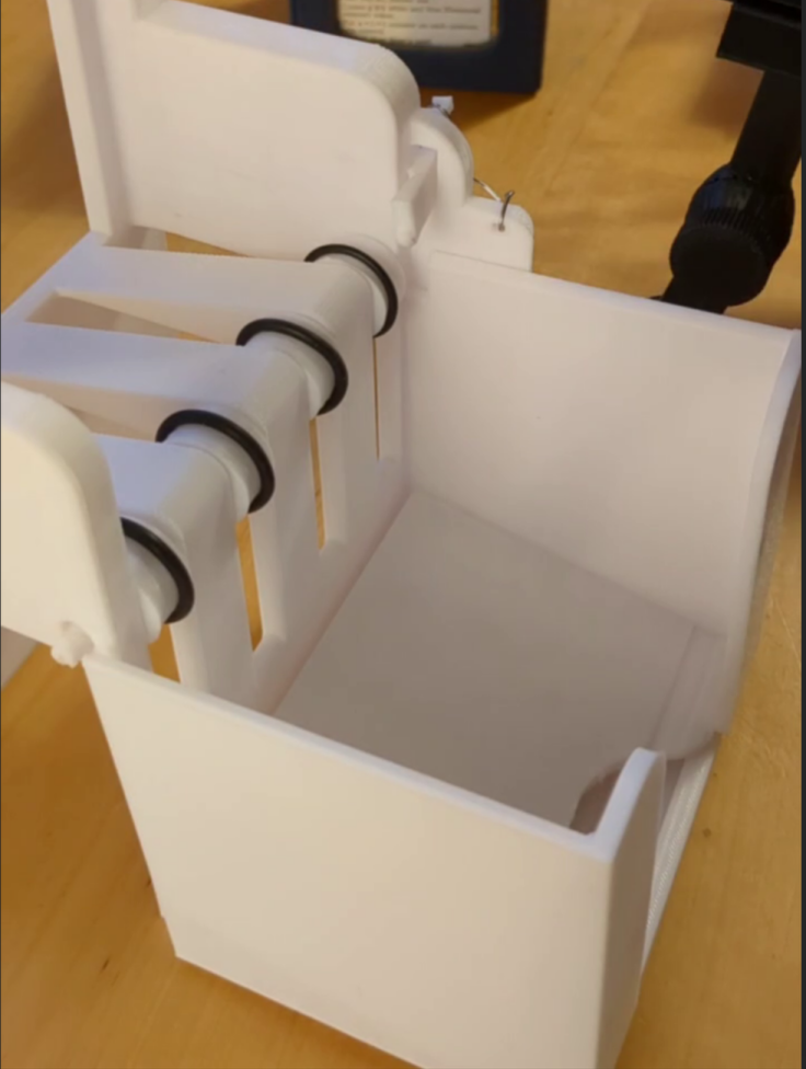 The TCG Scan Helper XXL - Free 3D Print Model - MakerWorld