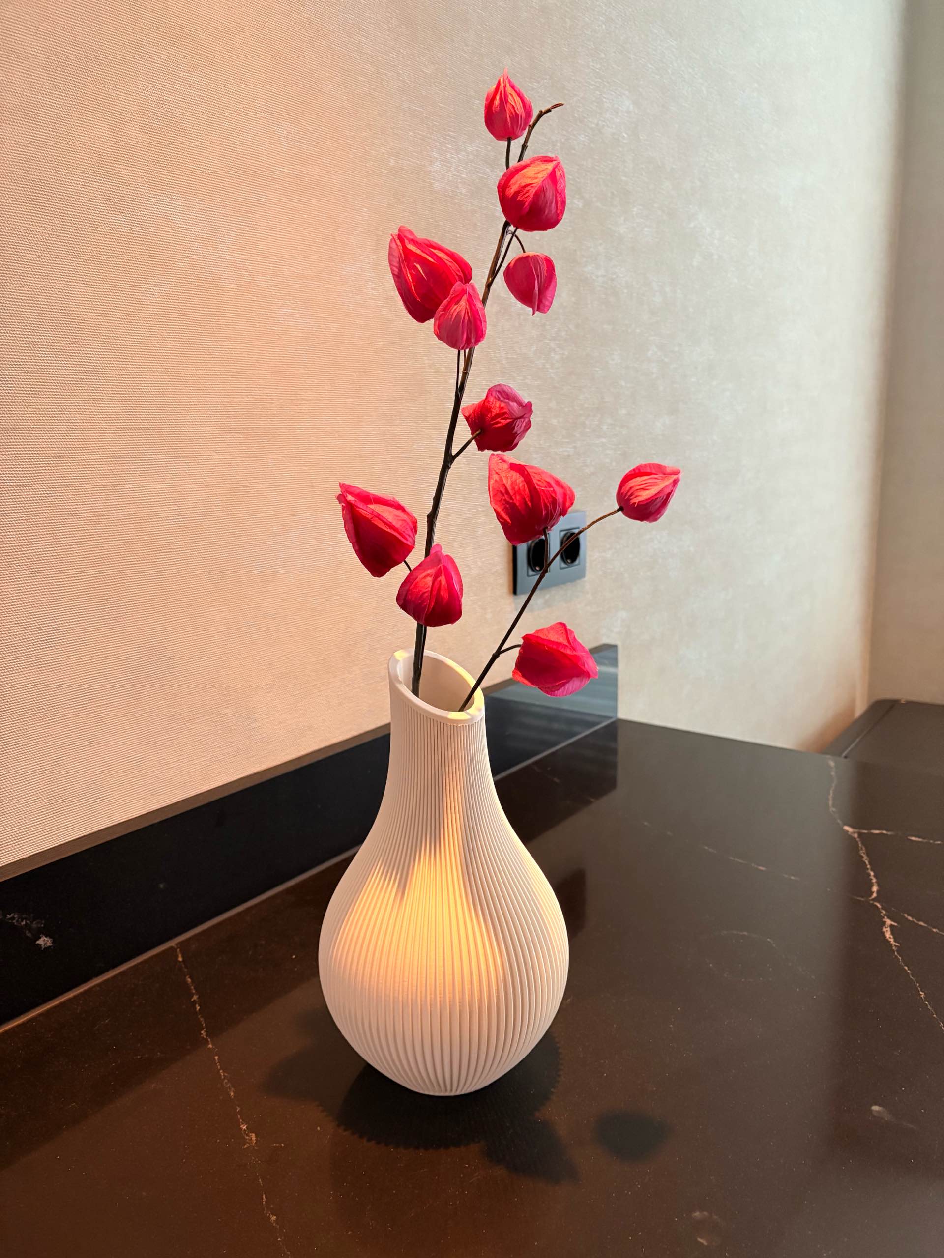 3Dプリント Shizu Japandi 花瓶 - 無料3Dモデル -MakerWorld