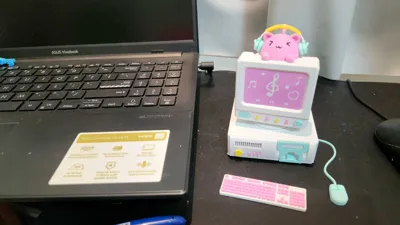 Meow Meow Rest Station - A stress-relieving computer cat, pressable ...