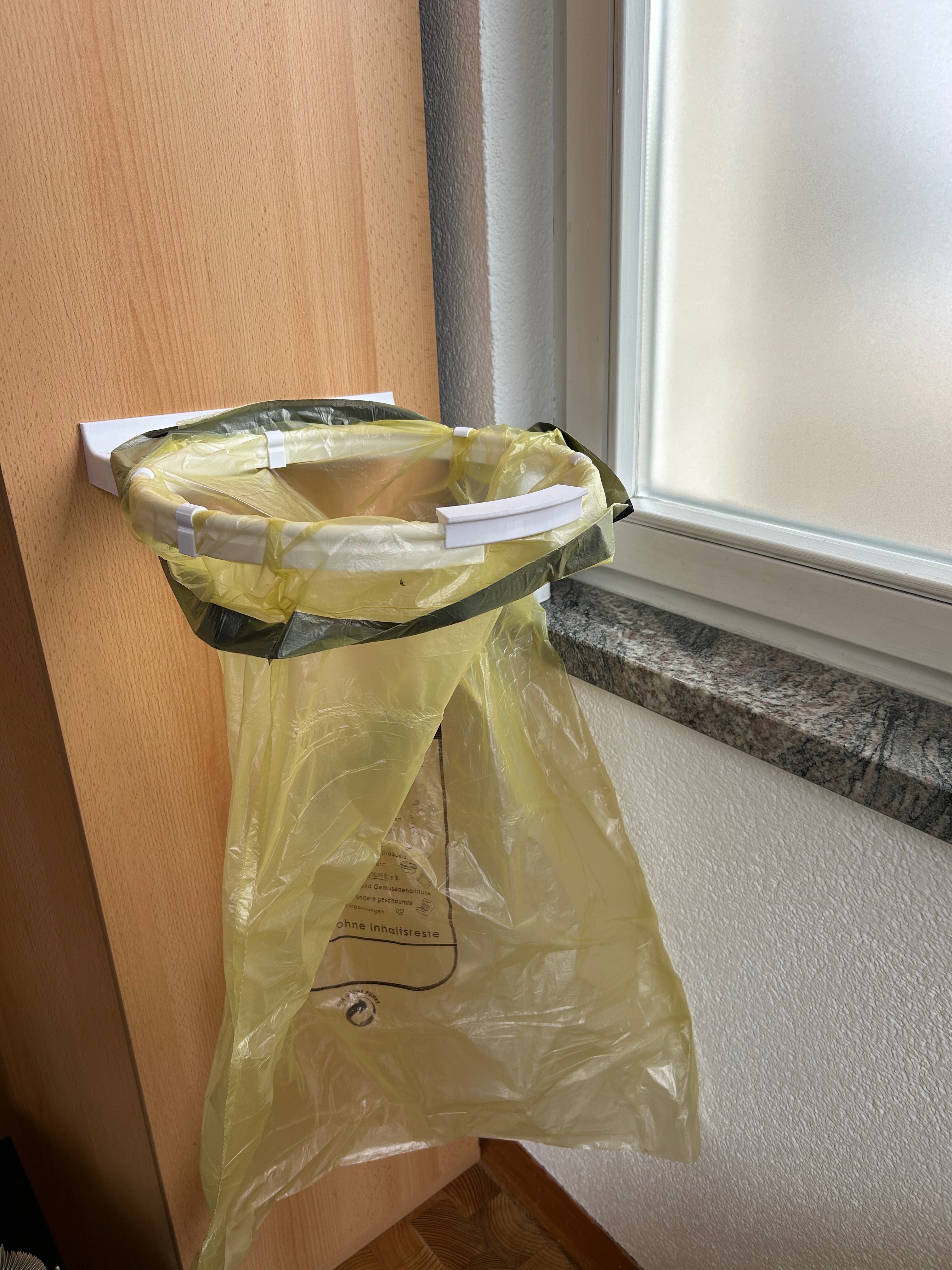 Gelber Sack Wandhalterung, Müllsack Wandhalterung