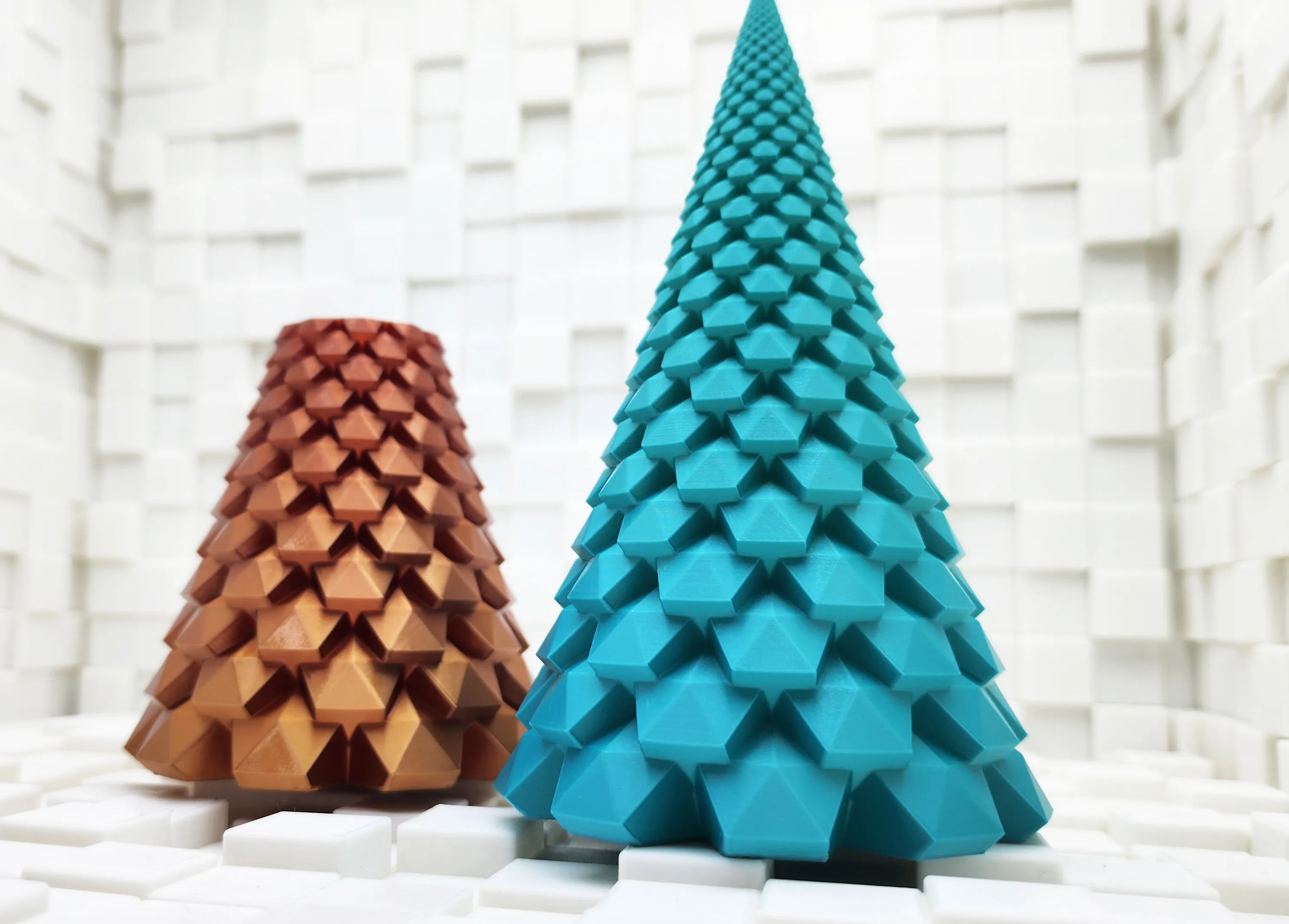 Crystal Tree Spiral Vase Display