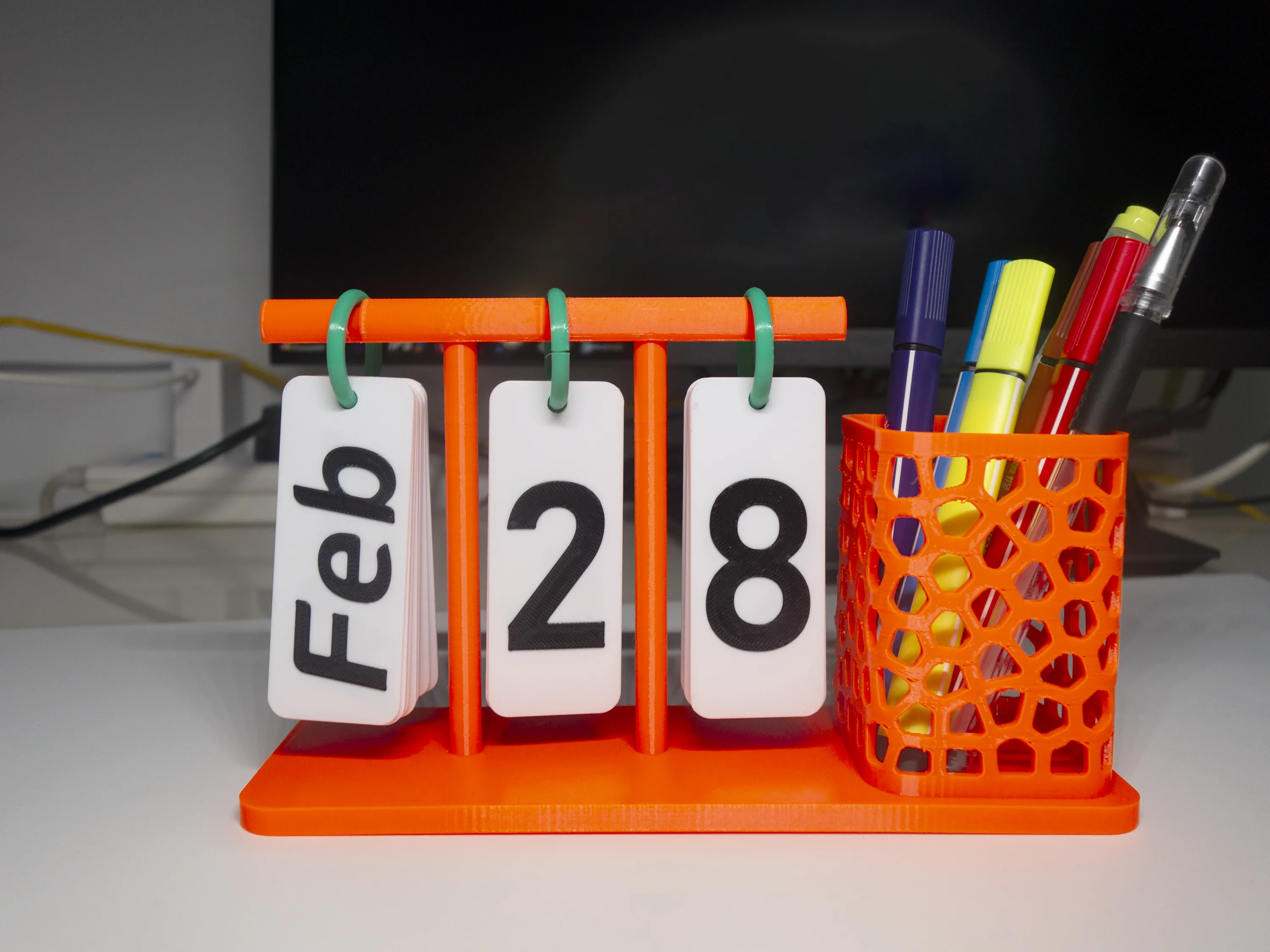 Pen Holder Calendar By PandaMaker MakerWorld pen-holder-calendar-by-pandamaker-makerworld