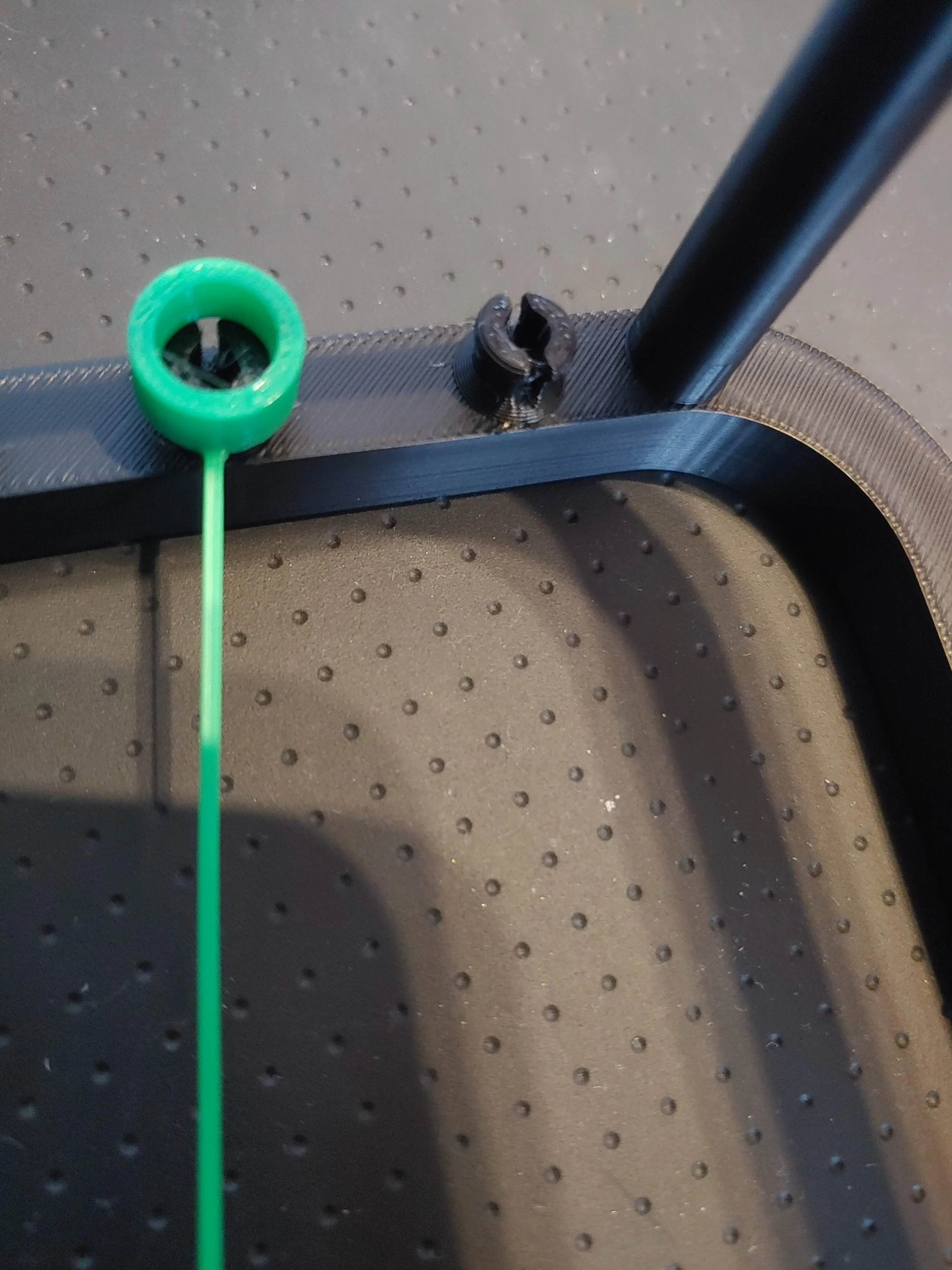Assembling 3D Printed Newtons Cradle