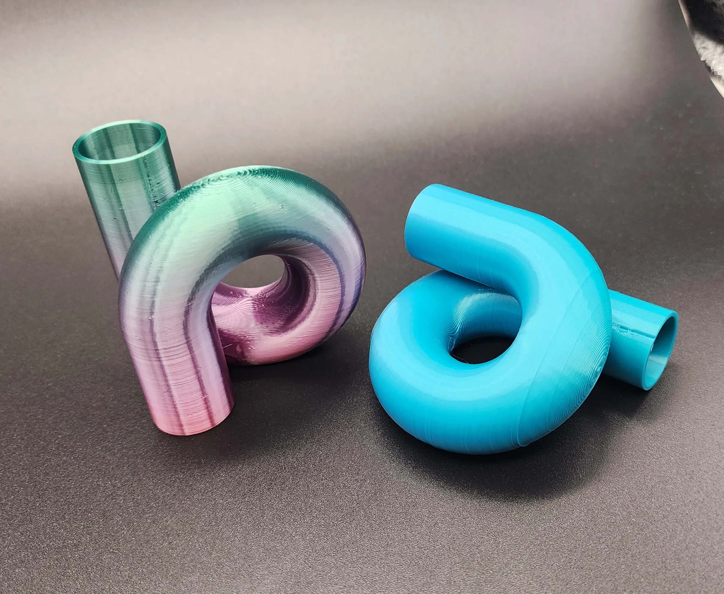 Pipe Loop Vase photo 2