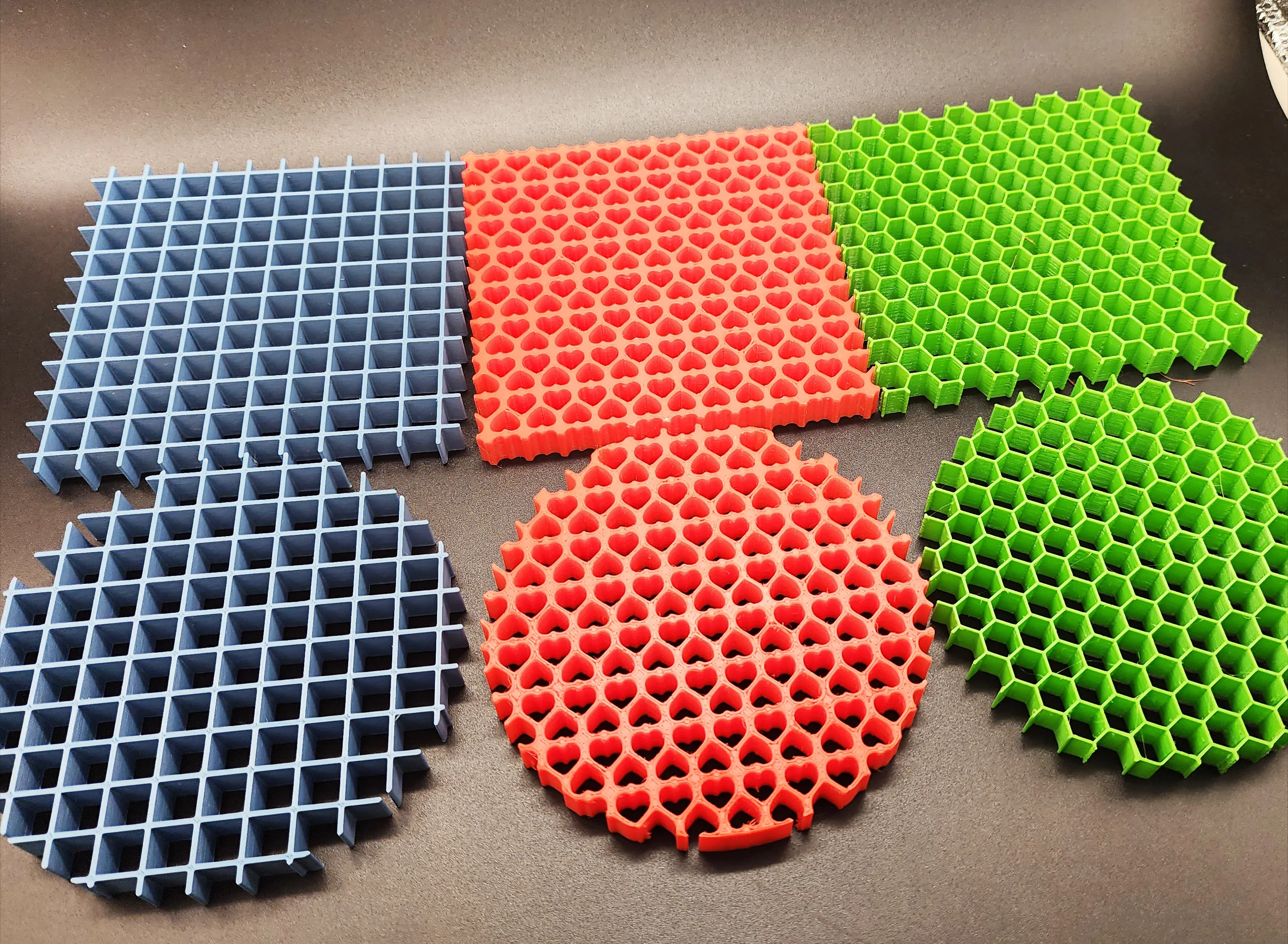 Solid Infills - Hearts Honeycomb Grid - Free 3D Print Model - MakerWorld