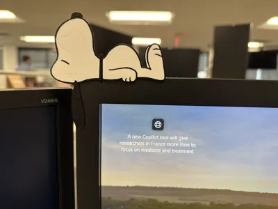 Snoopy Monitor Tech Snoopy on monitor with stand #2 - Free 3D Print Model - MakerWorld