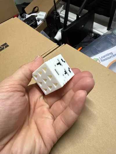 https://makerworld.bblmw.com/makerworld/model/1202599/1398120/ratings/609f1100-53c7-11f0-a698-9bc213c4f778.jpg