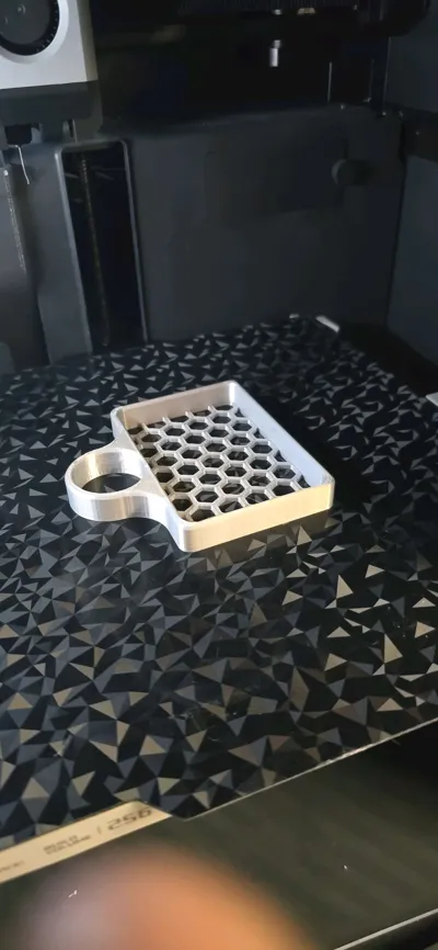 https://makerworld.bblmw.com/makerworld/model/1270900/1297602/ratings/e2165340-aa68-11f0-b391-99728a933a00.jpg