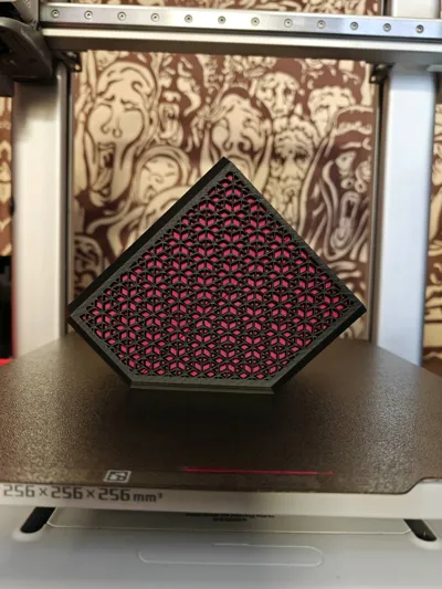 https://makerworld.bblmw.com/makerworld/model/1275973/1303838/ratings/b326d310-12fc-11f0-adea-973e3caaaac0.jpg