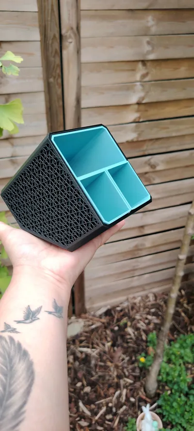 https://makerworld.bblmw.com/makerworld/model/1275973/1303838/ratings/c541f830-6b86-11f0-b1c9-697fbc676bde.jpg