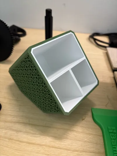 https://makerworld.bblmw.com/makerworld/model/1275973/1303838/ratings/d4db4230-c093-11f0-b6ae-11471988e0ea.jpg