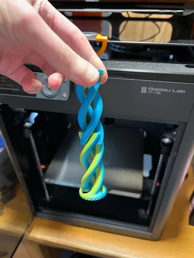 https://makerworld.bblmw.com/makerworld/model/1279444/1307088/ratings/7aec3dc0-3c57-11f1-81ea-edbe46303259.jpg