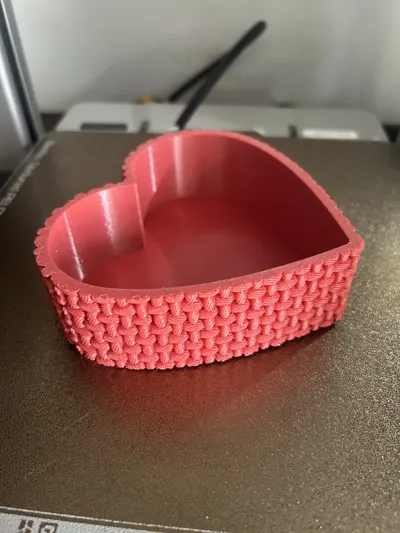 Heart bowl by trixs3D - MakerWorld