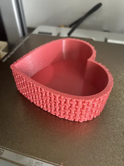 Heart bowl by trixs3D - MakerWorld