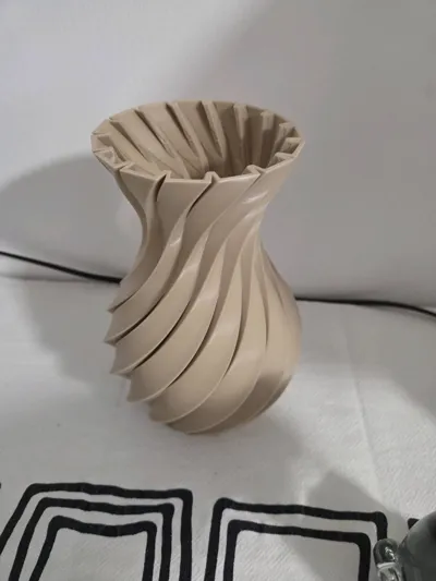 https://makerworld.bblmw.com/makerworld/model/138113/1056049/ratings/d2757e60-bcc5-11f0-a73a-8d368cf37ebb.jpg