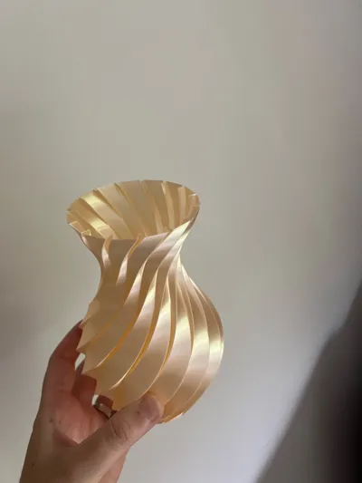 https://makerworld.bblmw.com/makerworld/model/138113/150375/ratings/ba93be50-96bf-11f0-a51f-158dd6f340ef.jpg