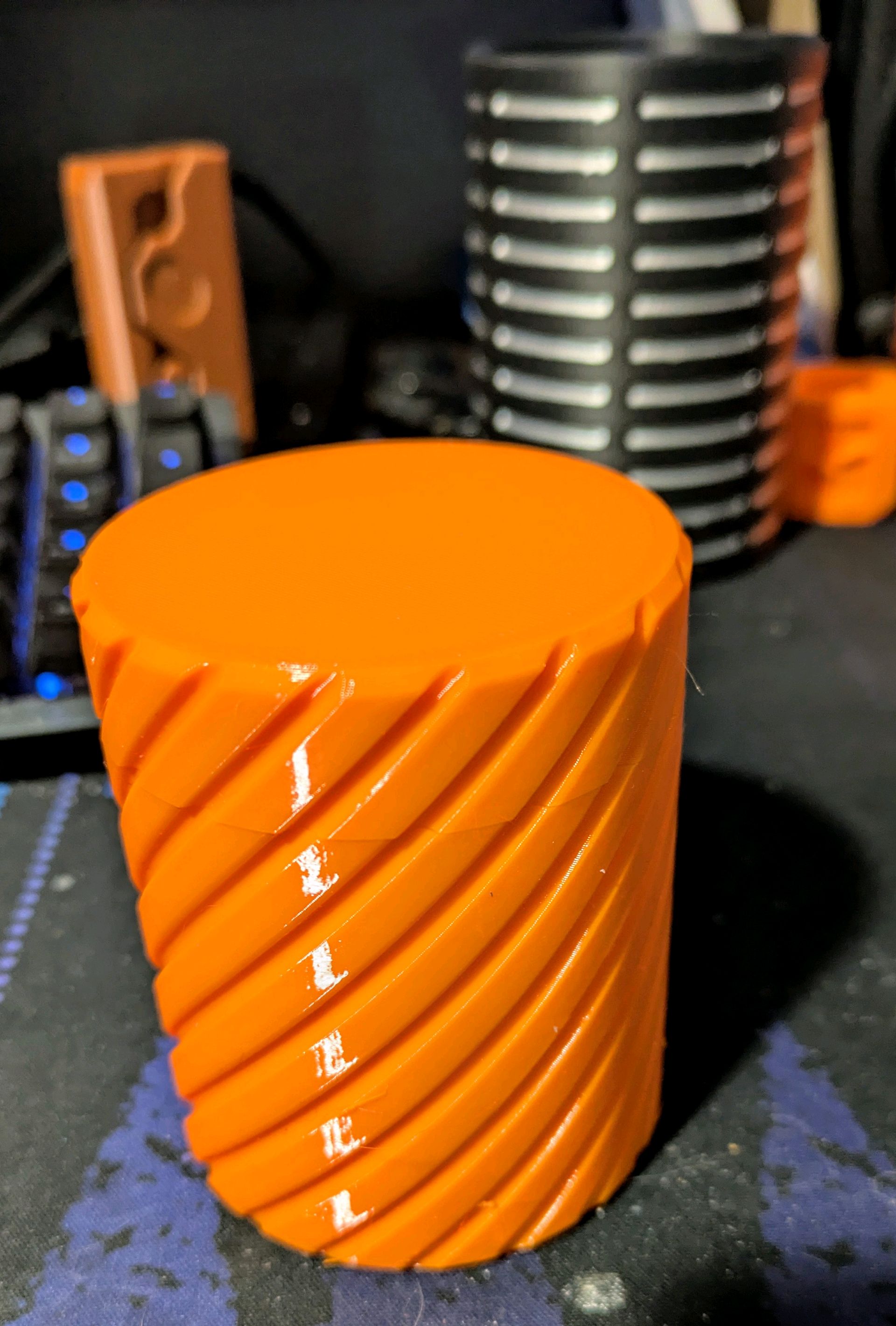 Threaded Jar with Knurled Pattern by CosyCodes MakerWorld