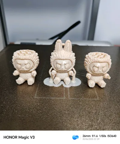 Dekorativer Schlüsselanhänger, handgefertigt, Sammlerstück, Ornament, Geschenk