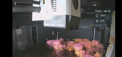 Dekorativer Schlüsselanhänger, handgefertigt, Sammlerstück, Ornament, Geschenk