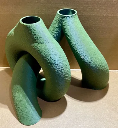 Geometric interlocking vases