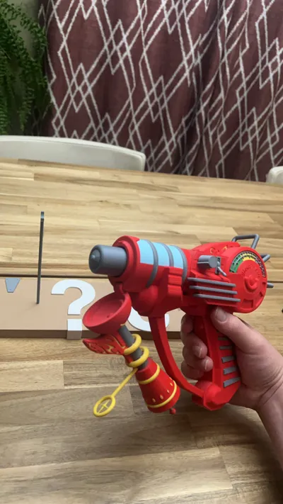 Cod Ray Gun Model Call of Duty Ray Gun w/stand mistery box - Free 3D Print Model - MakerWorld