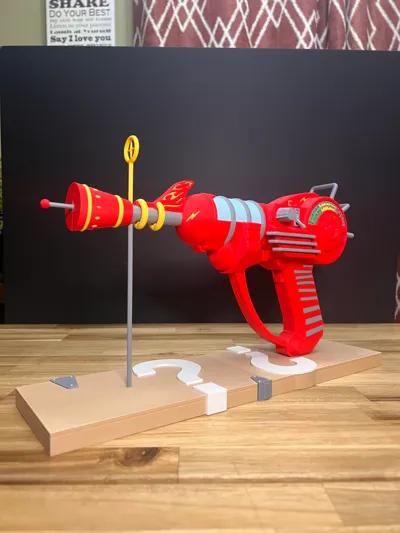 Cod Ray Gun Model Call of Duty Ray Gun w/stand mistery box - Free 3D Print Model - MakerWorld