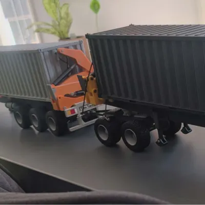 stackable shipping containers