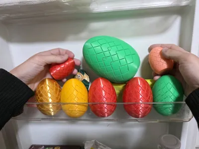 Original Crackable / Breakable Surprise Easter egg - Free 3D Print ...