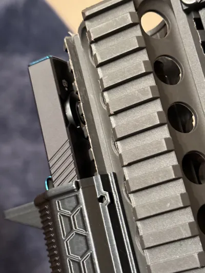 Arkfeld Pro Airsoft Flashlight mount by Emoticon MakerWorld: Download ...