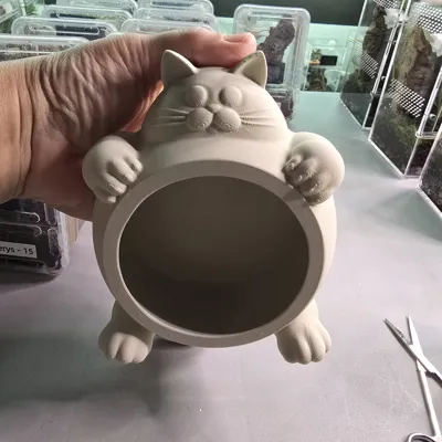 Chunky Cat Plant Pot by TomoDesigns MakerWorld: Download Free 3D Models