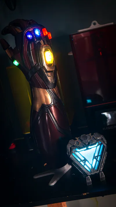 Iron Man Mark 85 Infinity Gauntlet by BudwinMakerWorld: Download Free ...