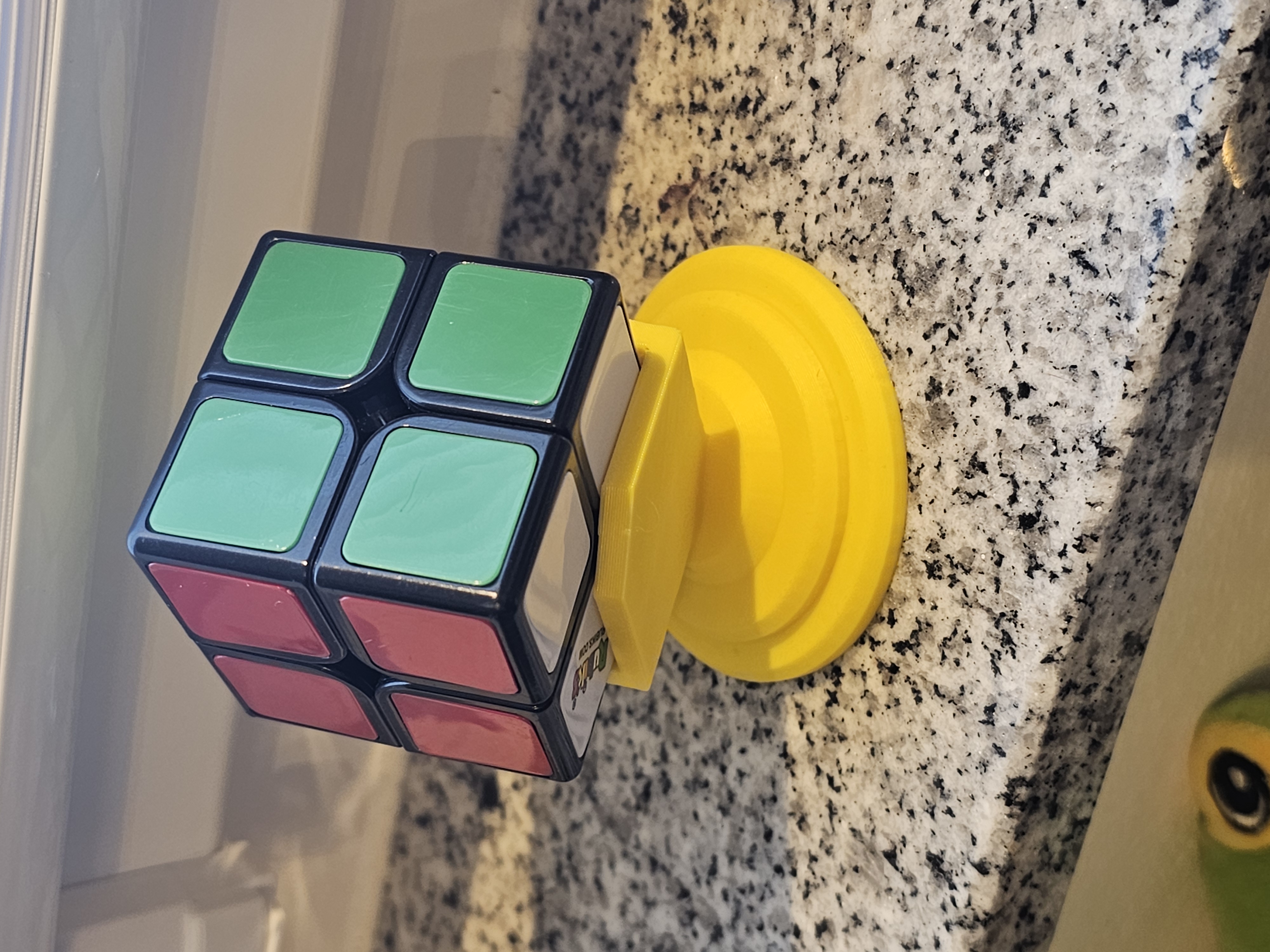 Puzzle Facade: il più grande Cubo di Rubik interattivo al mondo Puzzle Facade: il più grande Cubo di Rubik interattivo al mondo