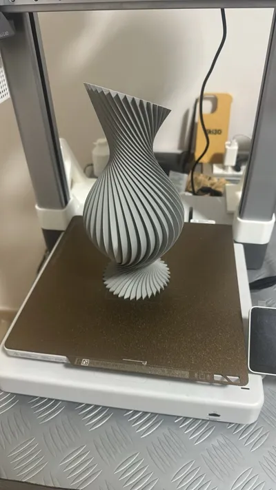 https://makerworld.bblmw.com/makerworld/model/596788/518832/ratings/2025-03-01_186ccb989e7c7.jpg