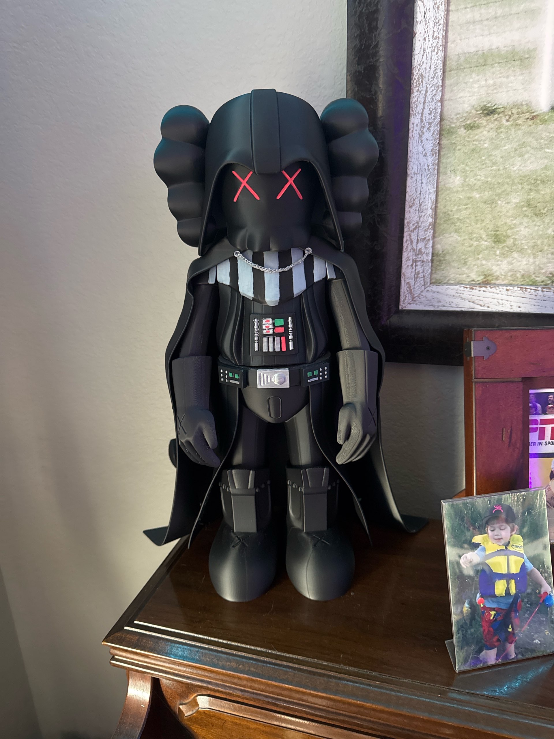 KAWS ダースベイダーフィギュア KAWS Star Wars カウズ スターウォーズダースベイダーフィギュア (KAWS