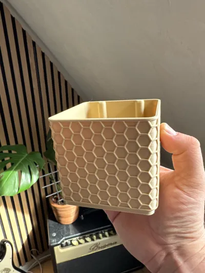 https://makerworld.bblmw.com/makerworld/model/643341/569359/ratings/29f97520-8bd3-11f0-9229-c775ce4dbba3.jpg