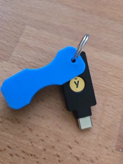 YubiKey 5C NFC (USB-C) Key Ring Case Remixed by Weltraumpenner ...
