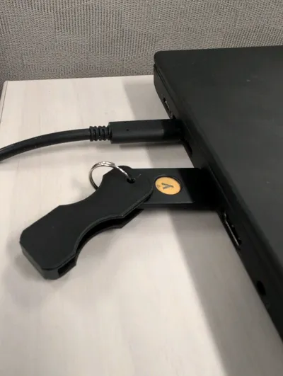 YubiKey 5C NFC (USB-C) Key Ring Case Remixed by Weltraumpenner ...