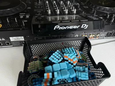 https://makerworld.bblmw.com/makerworld/model/65426/68764/ratings/281dbbb0-2e1a-11f0-b76b-d338703bb0b0.jpg