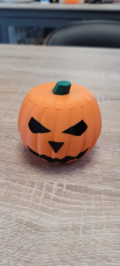 Pumpkin Maze with Face - Free 3D Print Model - MakerWorld
