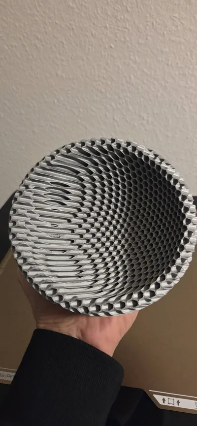 https://makerworld.bblmw.com/makerworld/model/703565/633335/ratings/b5bc5ef0-e74b-11f0-9f1c-1fdc2345dd49.jpg