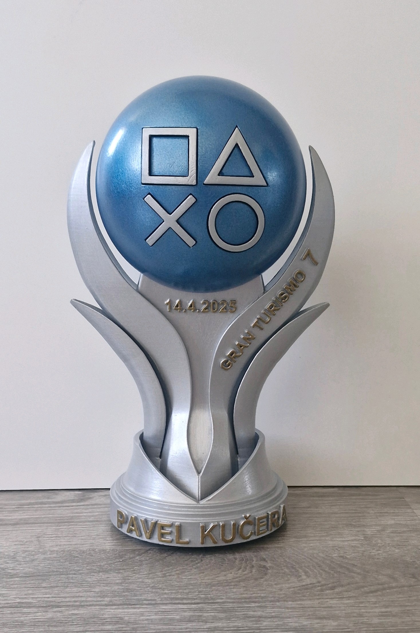 Playstation Platinum - Free 3D Print Model - MakerWorld