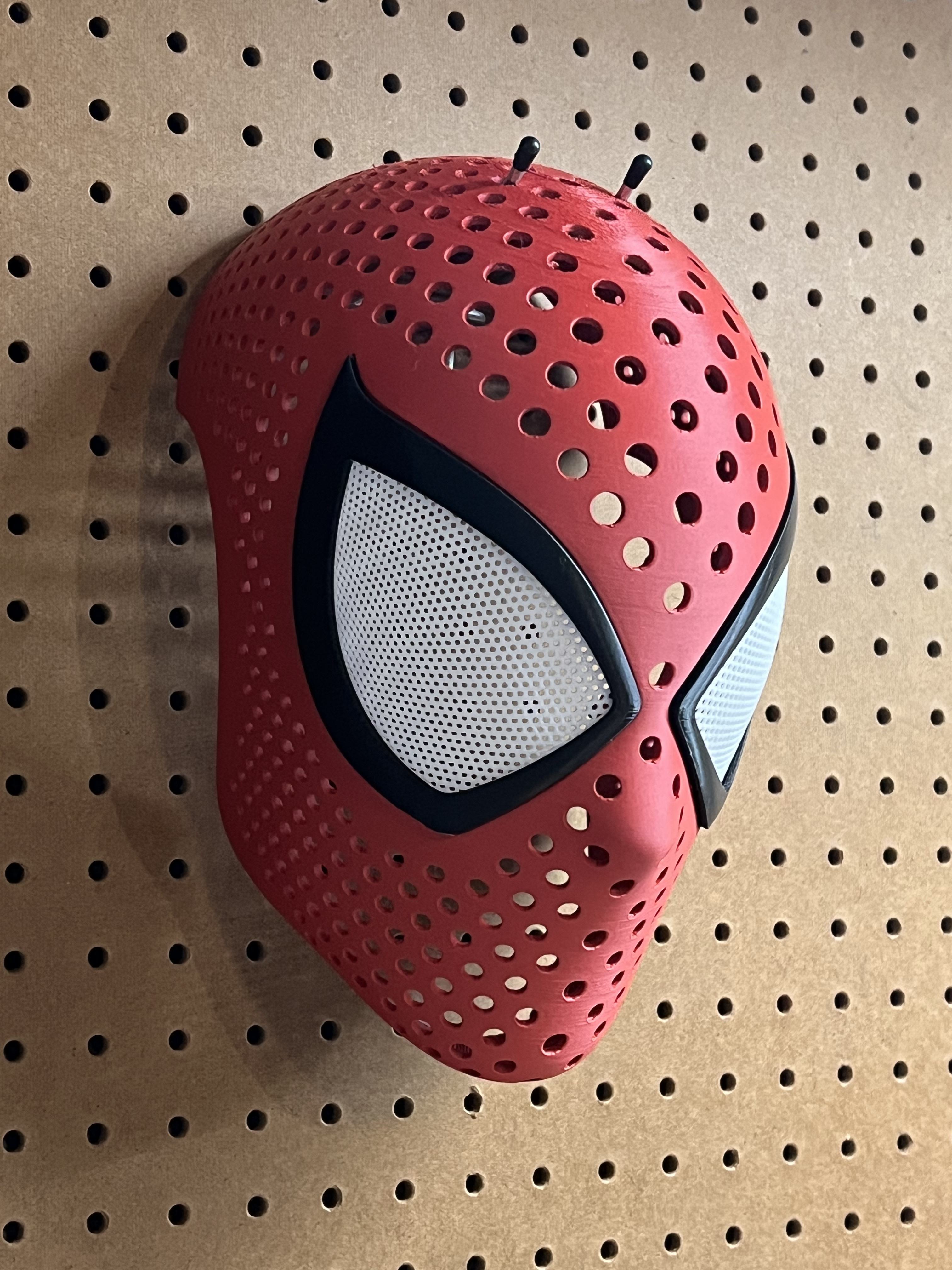 3Dプリント スパイダーマン クラシック フェイスシェル - 無料3Dモデル