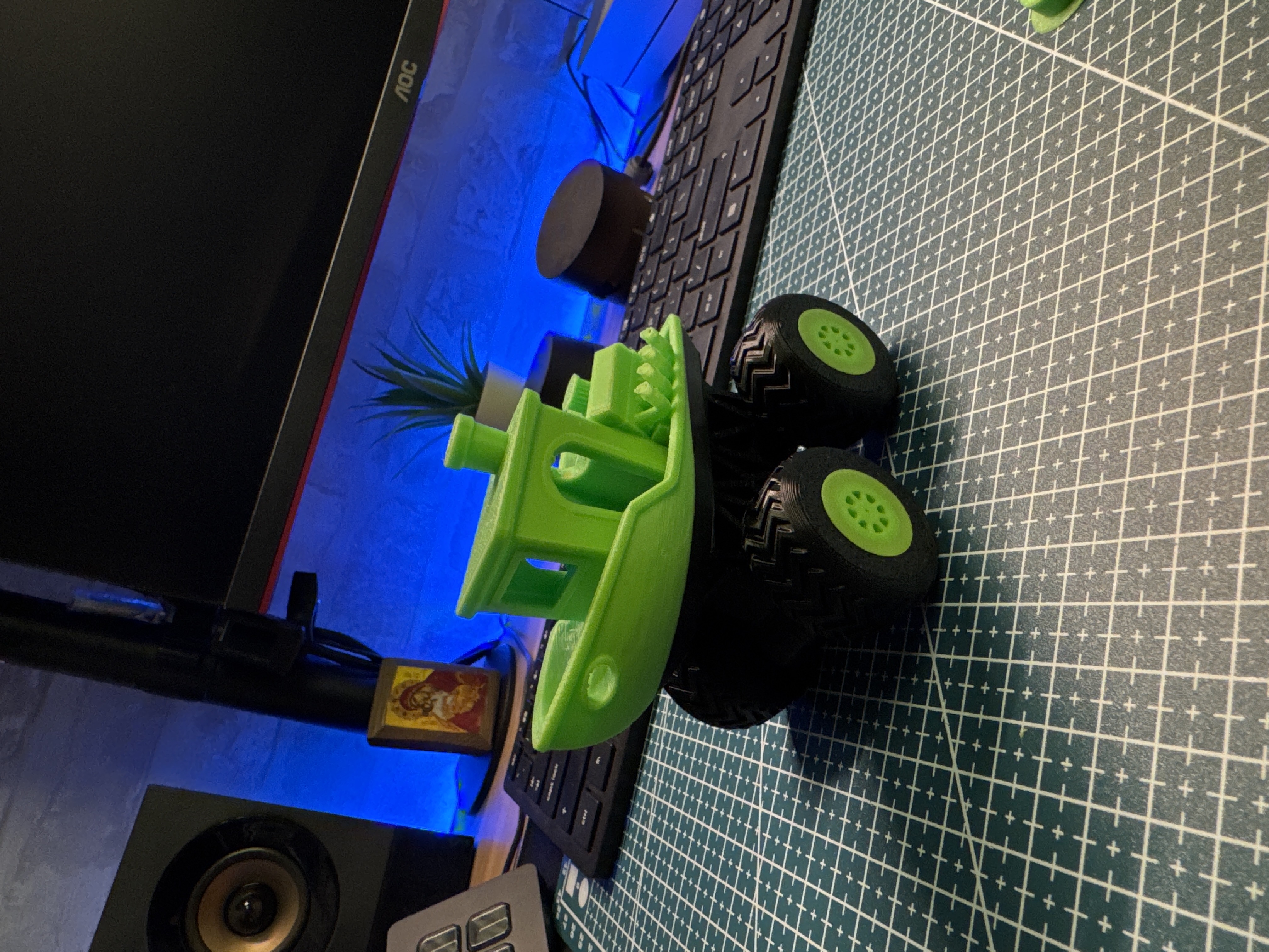 MADHANDS　ブレマートン Monster Truck Benchy Remixed by NoProblem MakerWorld
