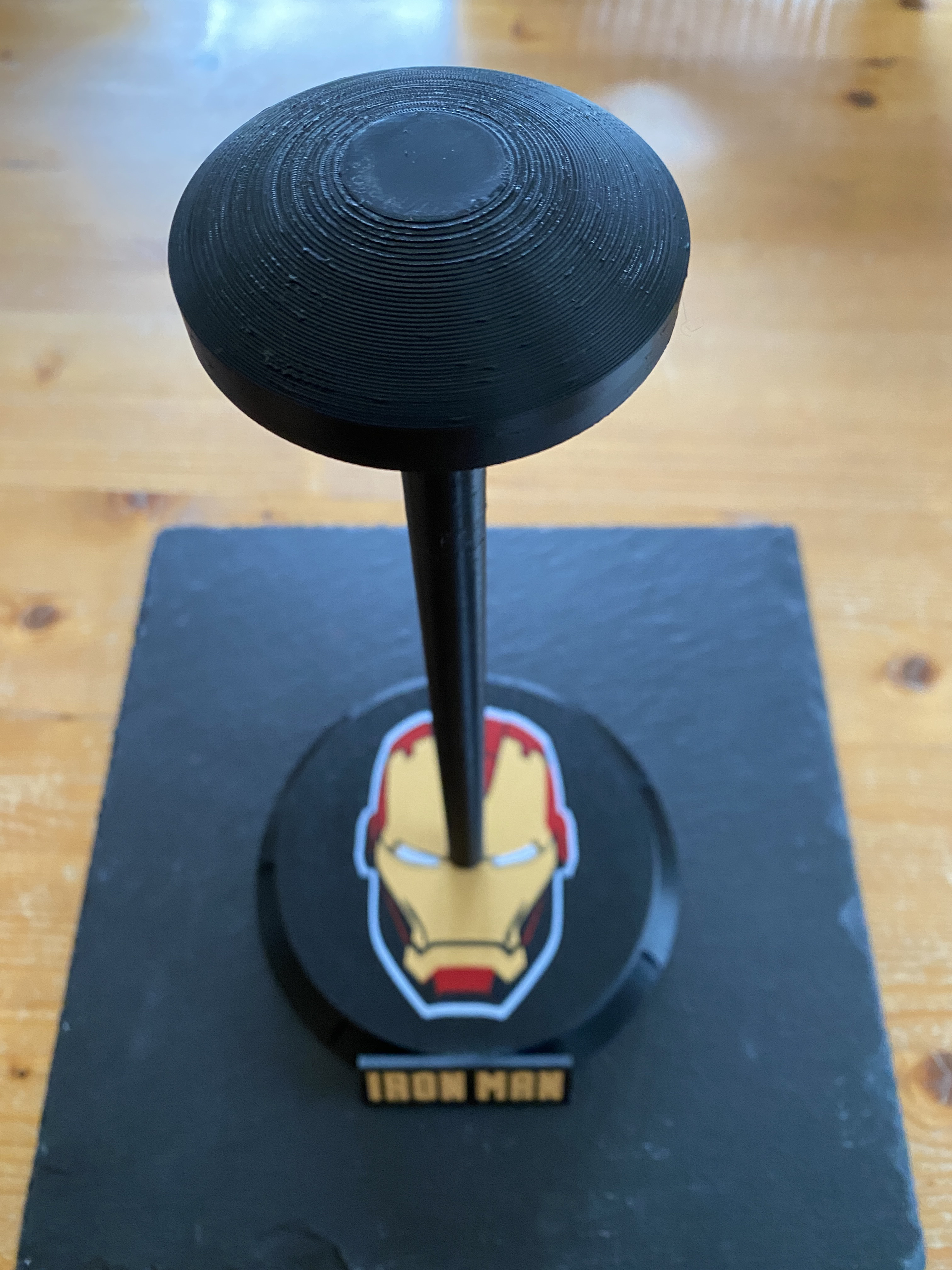 AUXPhome Soporte de hierro fuerte para casco electrónico de los Vengadores Iron Man/Scout Trooper | Montado en la pared | Exhibición de almacenamiento de casco | Colección de casco de Los AUXPhome Soporte de hierro fuerte para casco electrónico de los Vengadores Iron Man/Scout Trooper | Montado en la pared | Exhibición de almacenamiento de casco | Colección de casco de Los